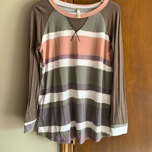 Boutique lightweight long sleeve shirt